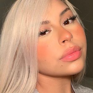 Meet your Posher, Rosalie